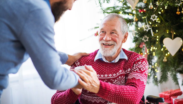 5 Essential Christmas Safety Tips for Seniors to Celebrate the Holidays ...